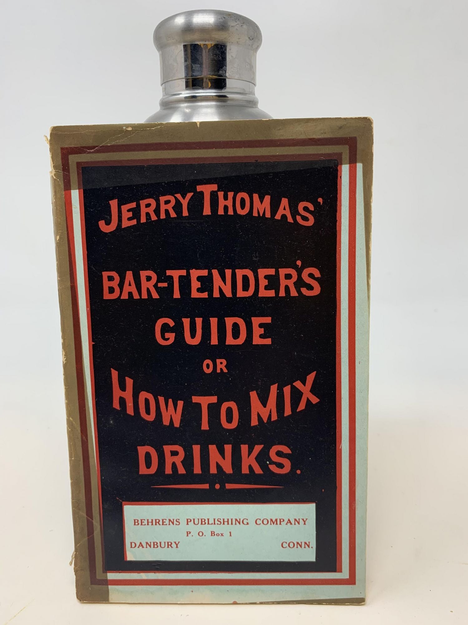 Thomas, Jerry - The Bar-Tender's Guide or How to MIX All Kinds of Plain and Fancy Drinks; Containing Clear and Reliable Directions for Mixing All the Beverages Used in the United States, Together with the Most Popular British, French, German, Italian, Russian and Spanish Recipes; Embracing Punches, Juleps, Cobblers, Etc. Etc. , in Endless Variety