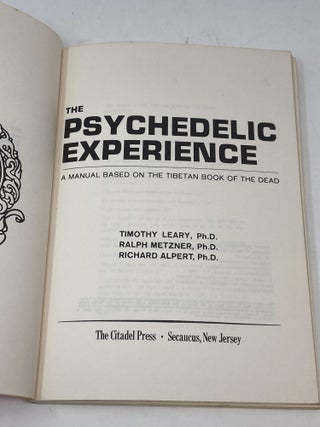 THE PSYCHEDELIC EXPERIENCE : A MANUAL BASED ON THE TIBETAN BOOK OF THE DEAD